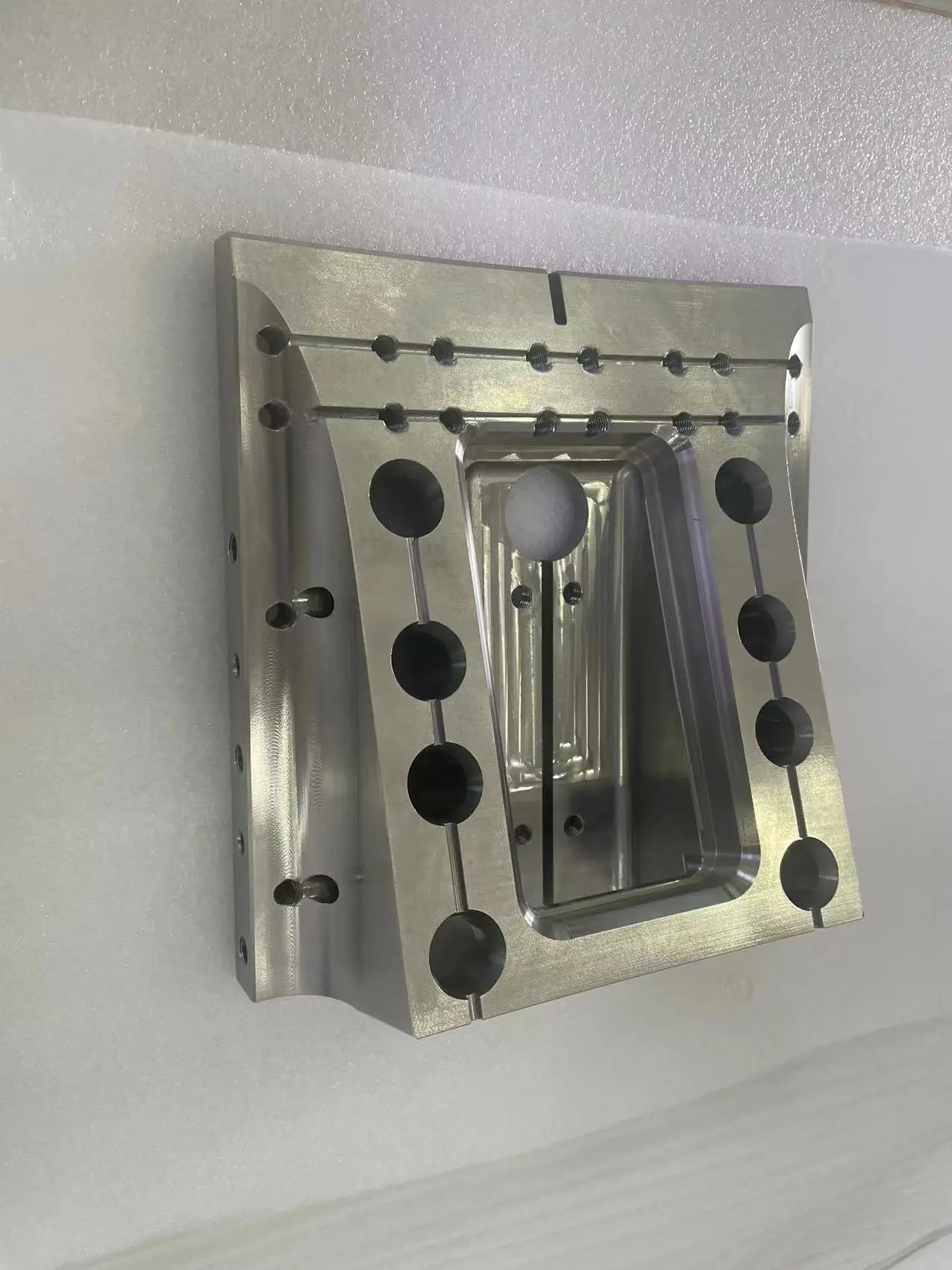 5 axis milling machine